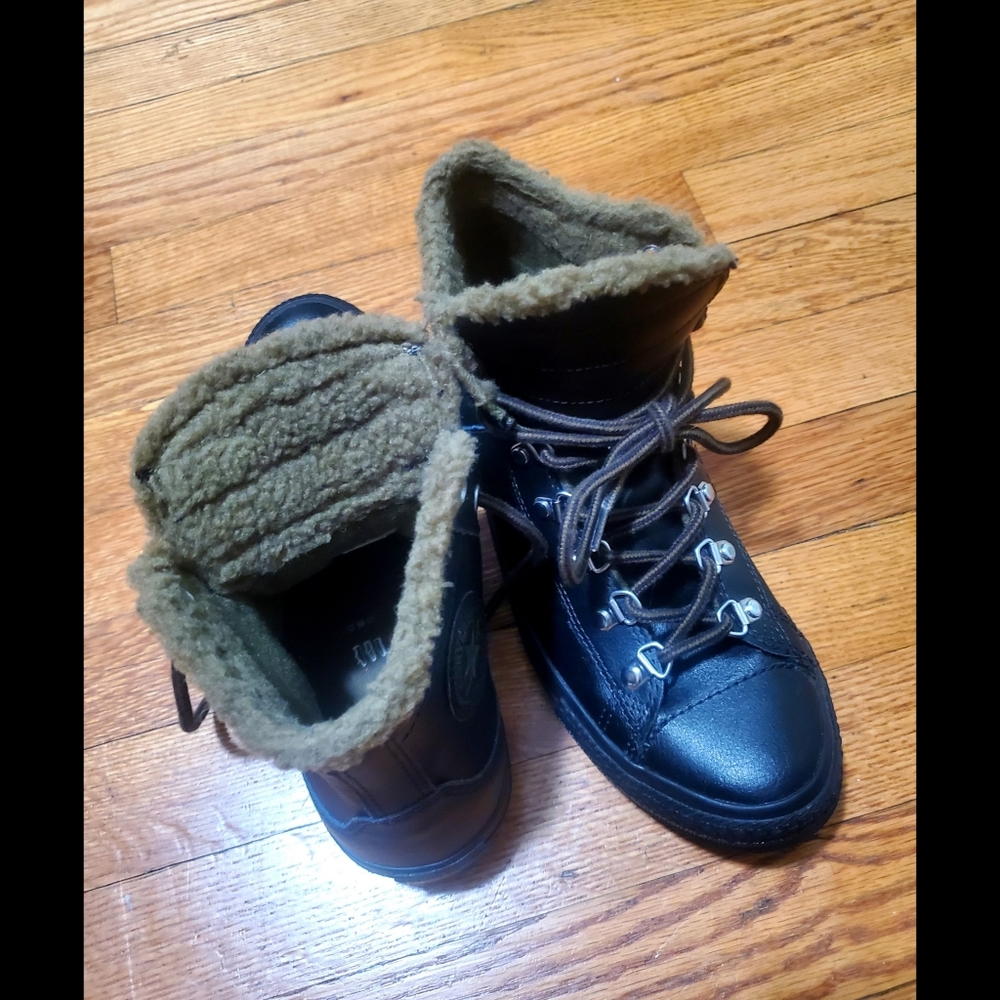 Converse faux fur lined sneaker boots high tops
